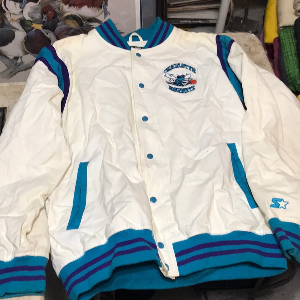 Vintage charlotte hornets starter jacket
